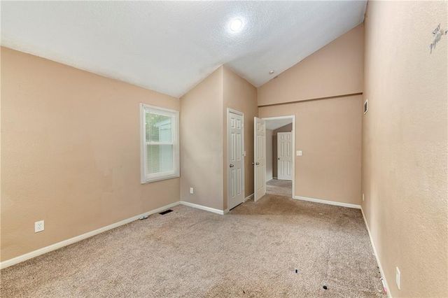 405 S BELLEMERE Road, Blue Springs, MO 64015