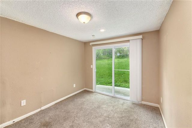 405 S BELLEMERE Road, Blue Springs, MO 64015