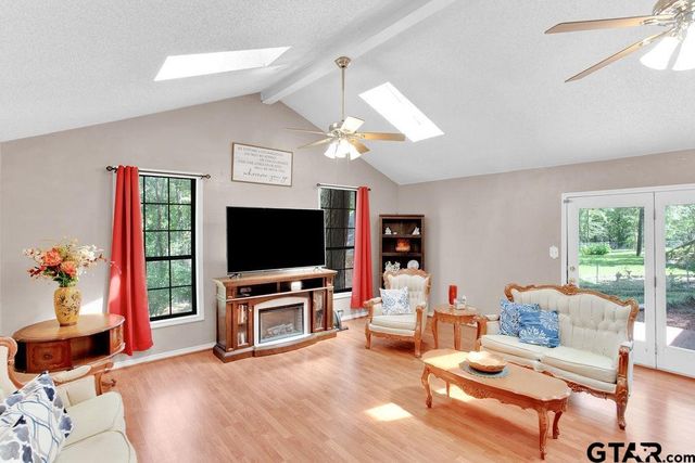 1511 Dolly Lane, Hideaway, TX 75771