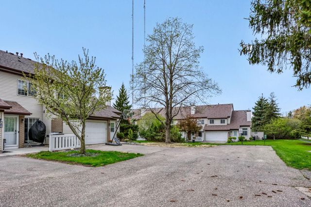 790 County Road F W 66, Shoreview, MN 55126
