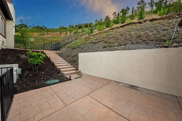 42365 Vista Montana Court, Temecula, CA 92590