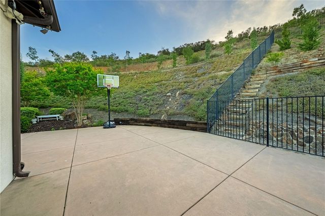 42365 Vista Montana Court, Temecula, CA 92590
