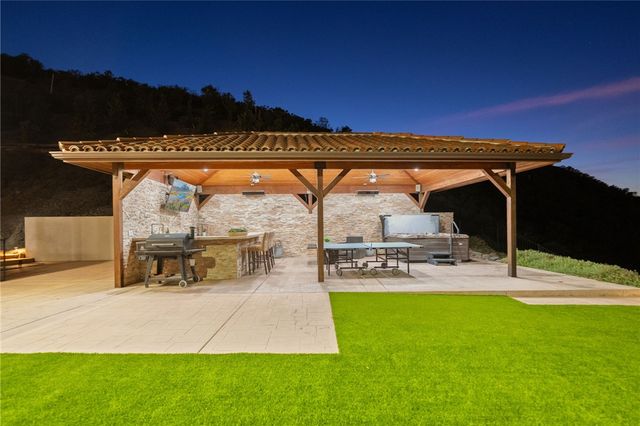 42365 Vista Montana Court, Temecula, CA 92590