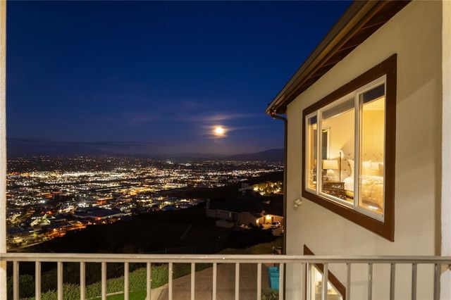 42365 Vista Montana Court, Temecula, CA 92590