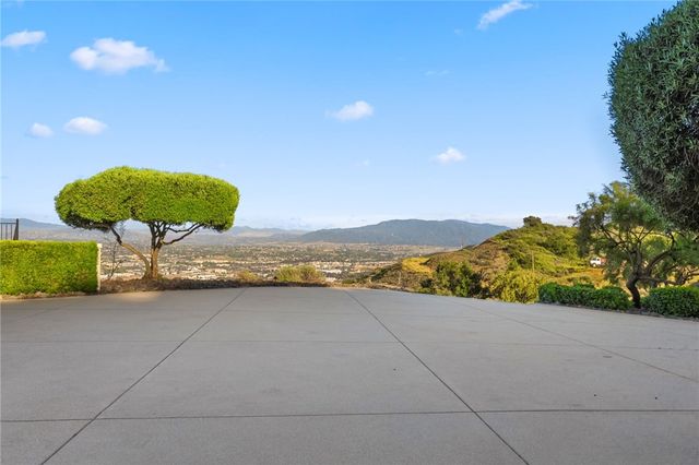 42365 Vista Montana Court, Temecula, CA 92590