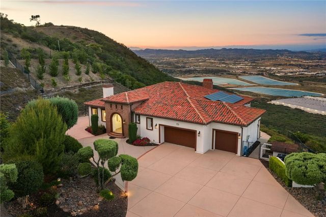 42365 Vista Montana Court, Temecula, CA 92590
