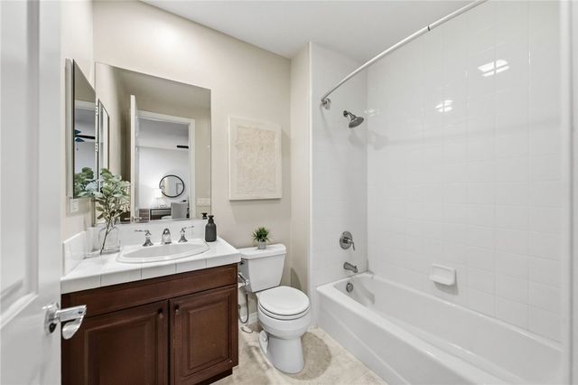 42365 Vista Montana Court, Temecula, CA 92590