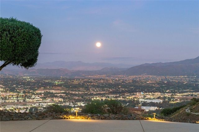 42365 Vista Montana Court, Temecula, CA 92590