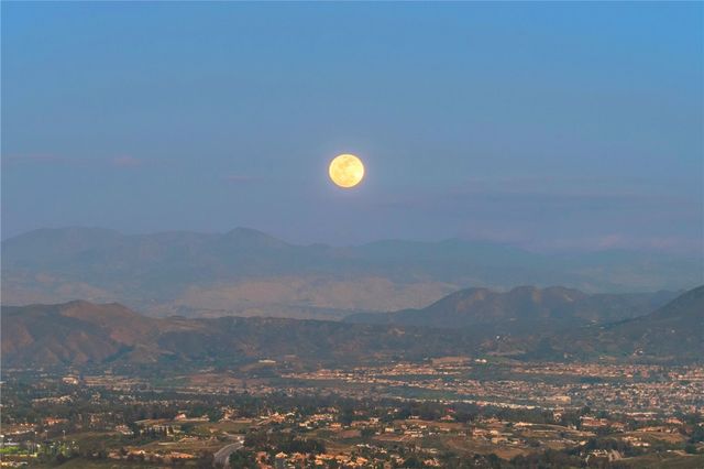 42365 Vista Montana Court, Temecula, CA 92590