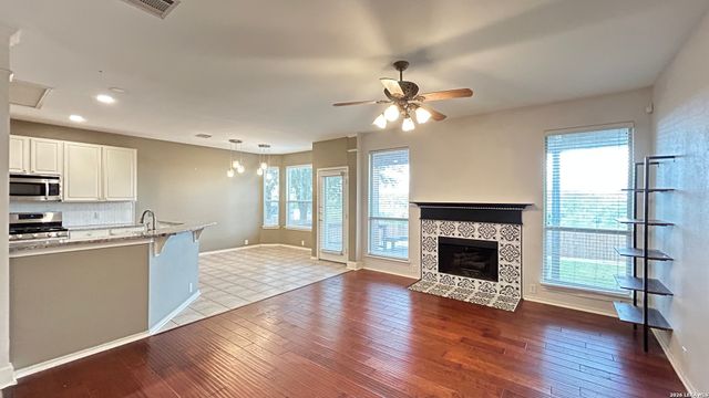 21227 RIO SABINAL, San Antonio, TX 78259