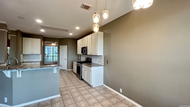 21227 RIO SABINAL, San Antonio, TX 78259
