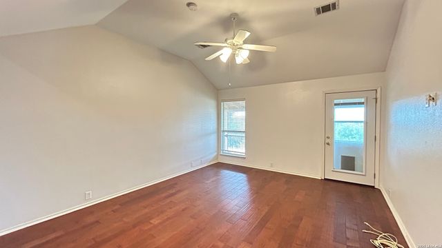 21227 RIO SABINAL, San Antonio, TX 78259