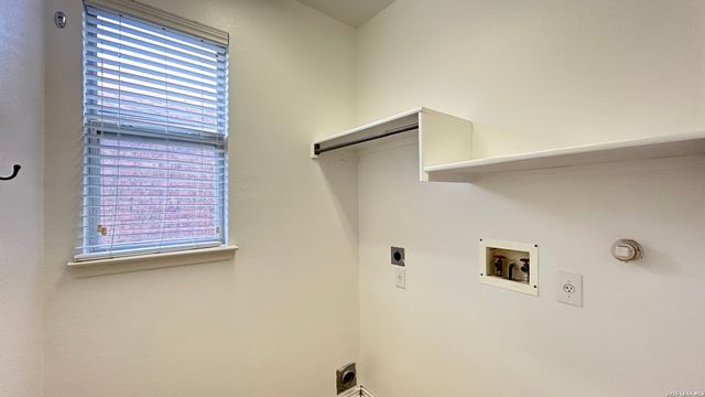 21227 RIO SABINAL, San Antonio, TX 78259
