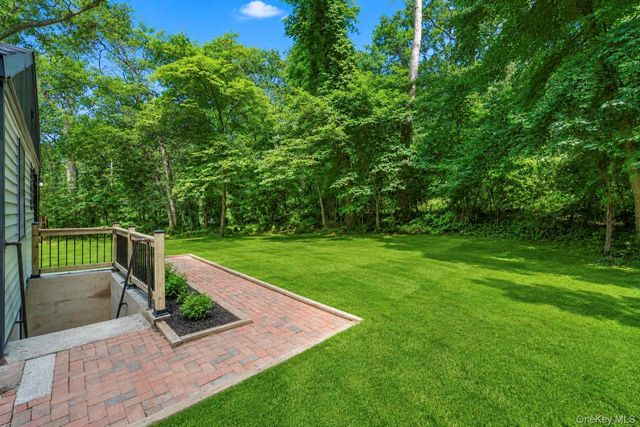 234 Lakeside Trail, Ridge, NY 11961