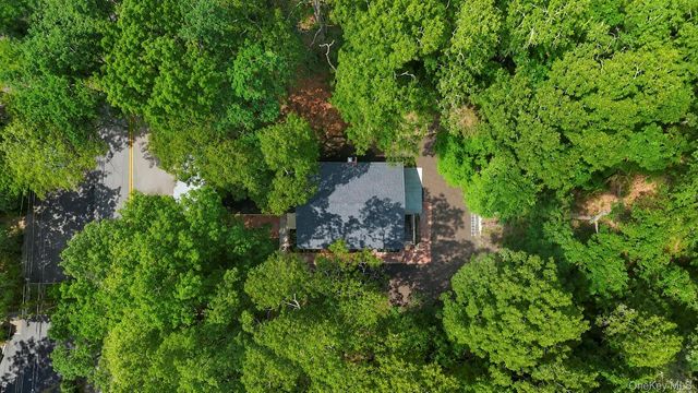 234 Lakeside Trail, Ridge, NY 11961