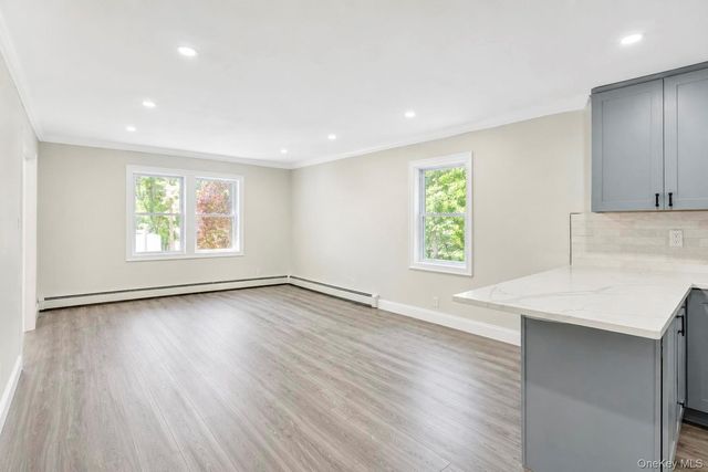 234 Lakeside Trail, Ridge, NY 11961