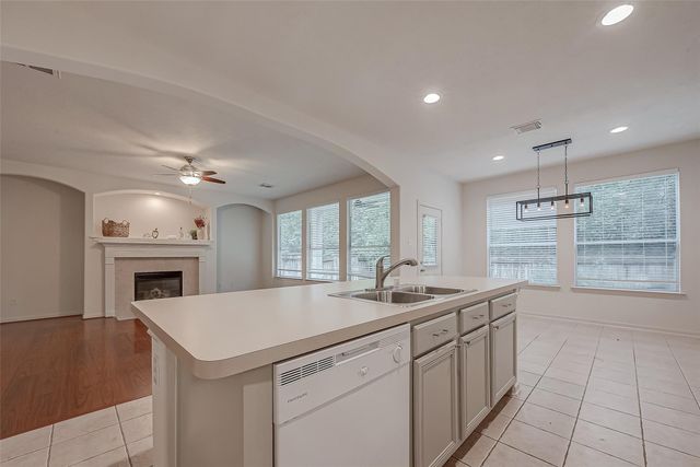 22 Stone Arrow Place, The Woodlands, TX 77382