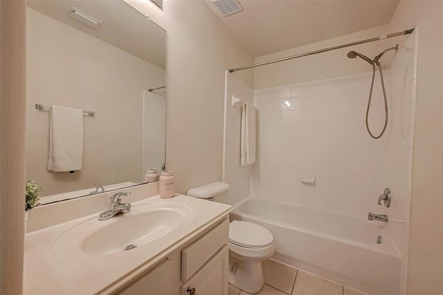 22 Stone Arrow Place, The Woodlands, TX 77382