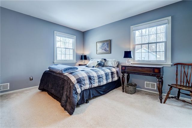 1237 Bucks Run, Webster, NY 14580