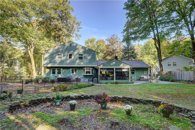 1237 Bucks Run, Webster, NY 14580