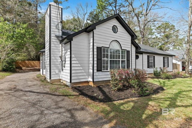109 Meadow Wood Drive, Daphne, AL 36526