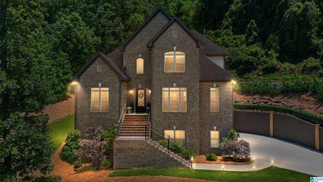 6020 EAGLE POINT CIRCLE, Birmingham, AL 35242