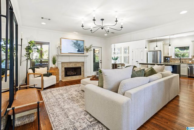6020 EAGLE POINT CIRCLE, Birmingham, AL 35242