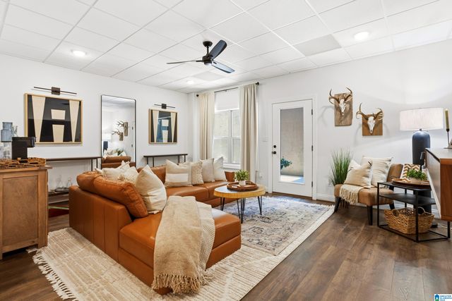 6020 EAGLE POINT CIRCLE, Birmingham, AL 35242