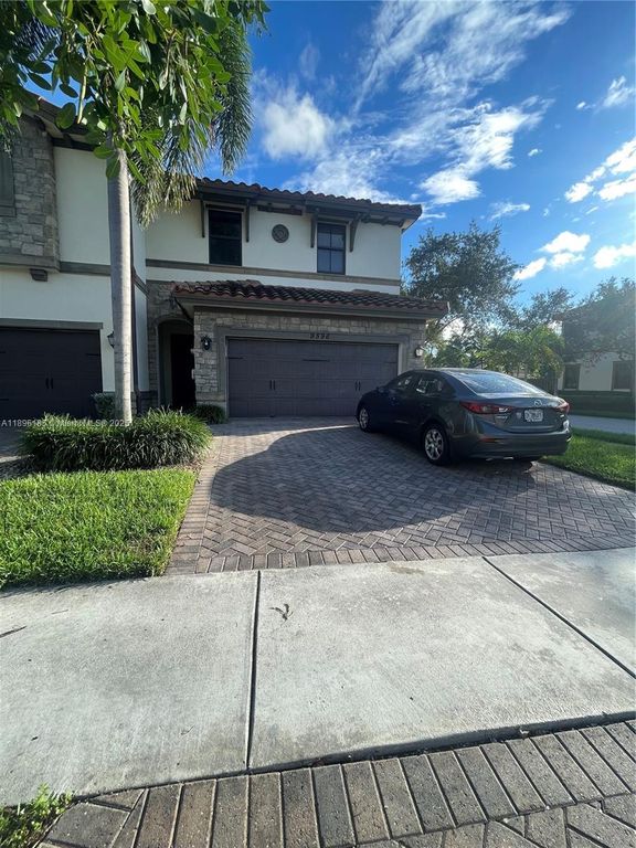 9596 N Town Parc Cir N, Parkland, FL 33076