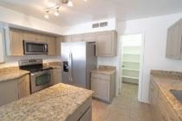 1492 N Saddle Street, Gilbert, AZ 85233