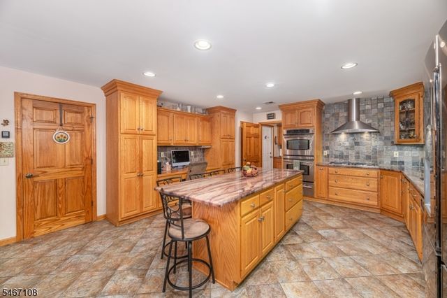 48 Sand Pond Rd, Hardyston Twp., NJ 07419