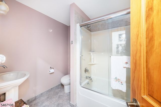 48 Sand Pond Rd, Hardyston Twp., NJ 07419
