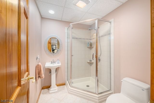 48 Sand Pond Rd, Hardyston Twp., NJ 07419