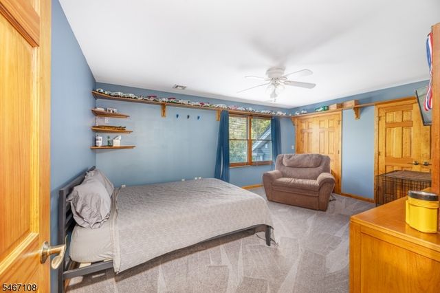 48 Sand Pond Rd, Hardyston Twp., NJ 07419