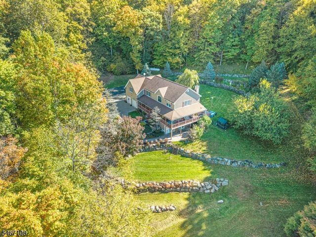 48 Sand Pond Rd, Hardyston Twp., NJ 07419