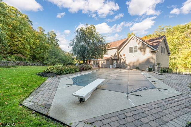 48 Sand Pond Rd, Hardyston Twp., NJ 07419