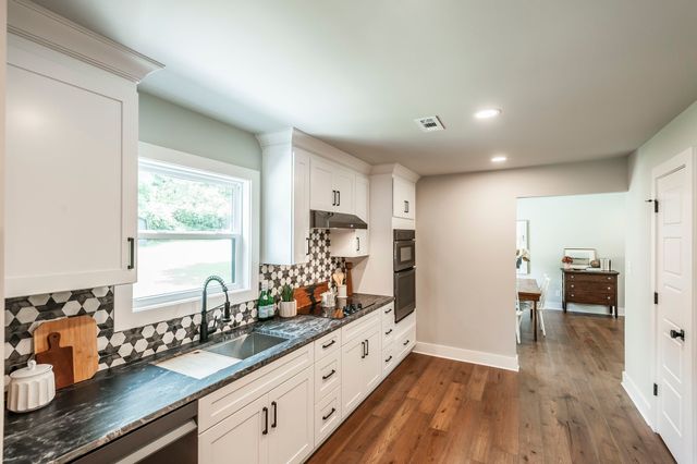628 Vaughans Gap Rd, Spring Hill, TN 37174