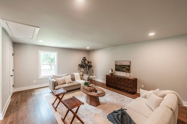 628 Vaughans Gap Rd, Spring Hill, TN 37174