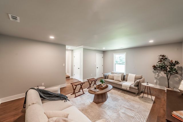 628 Vaughans Gap Rd, Spring Hill, TN 37174