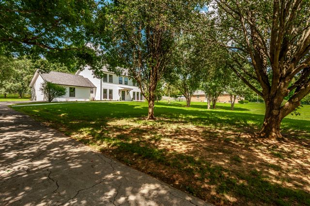 628 Vaughans Gap Rd, Spring Hill, TN 37174