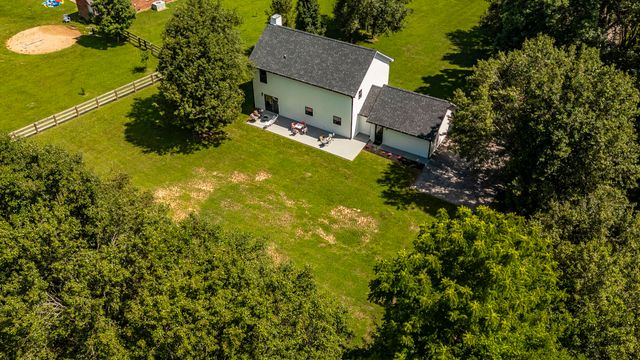 628 Vaughans Gap Rd, Spring Hill, TN 37174