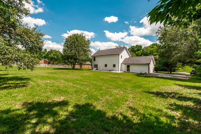 628 Vaughans Gap Rd, Spring Hill, TN 37174
