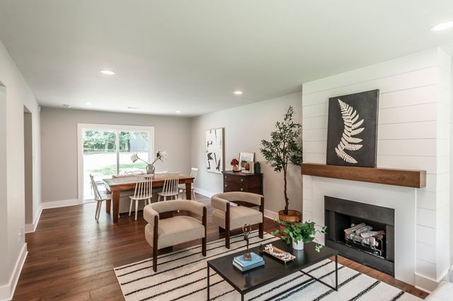628 Vaughans Gap Rd, Spring Hill, TN 37174