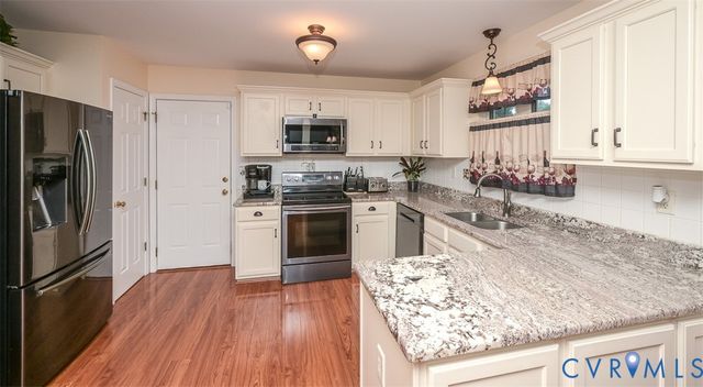 9736 Cedar Grove Way, Henrico, VA 23228