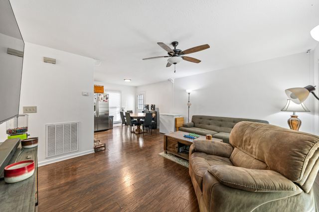 2070 Garner Rd, Mount Pleasant, TN 38474