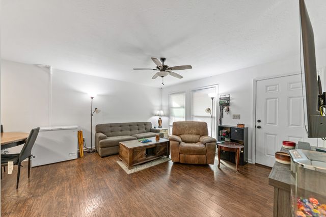 2070 Garner Rd, Mount Pleasant, TN 38474