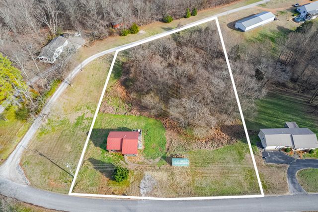 2070 Garner Rd, Mount Pleasant, TN 38474