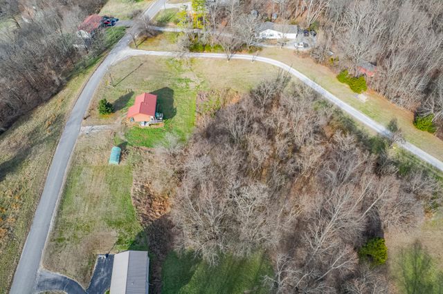 2070 Garner Rd, Mount Pleasant, TN 38474