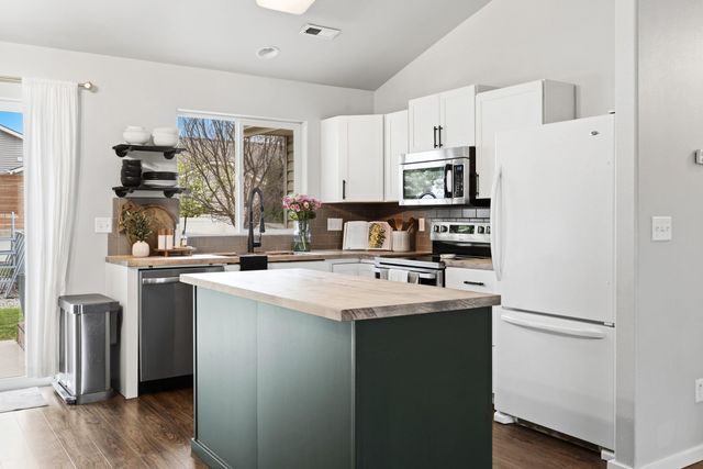 1724 W Sienna Ln, Spokane, WA 99208