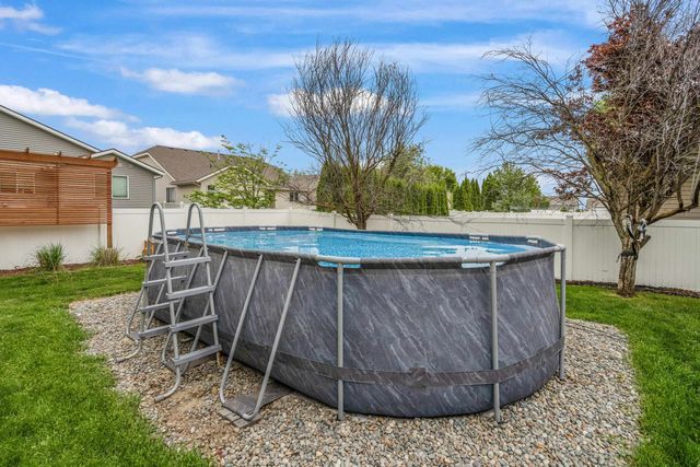 1724 W Sienna Ln, Spokane, WA 99208